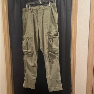 Zara men’s olive green cargo pants size 31